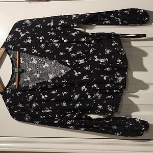 Floral Print Wrap with Side Tie